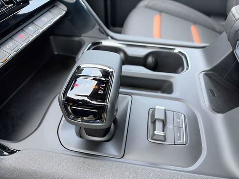 New 2026 GMC Sierra 1500 AT4 AWD/4WD image 24