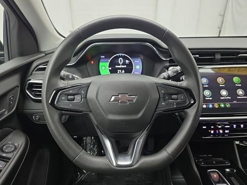 Used 2023 Chevrolet Bolt EUV LT image 24