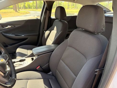 Used 2024 Chevrolet Malibu LT w/ Sport Edition image 13