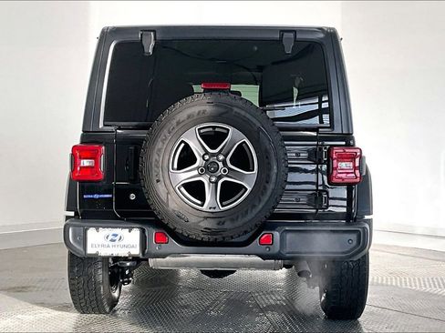 Used 2019 Jeep Wrangler Unlimited Sport S image 4