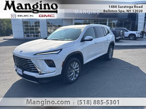 New 2025 Buick Enclave Preferred image 1