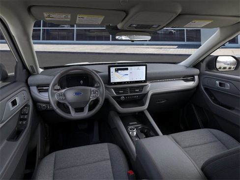 Used 2025 Ford Explorer Active image 9