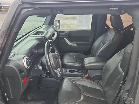 Used 2015 Jeep Wrangler Rubicon image 6