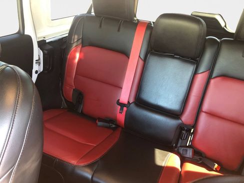Used 2023 Jeep Wrangler Unlimited Rubicon 392 AWD/4WD image 9
