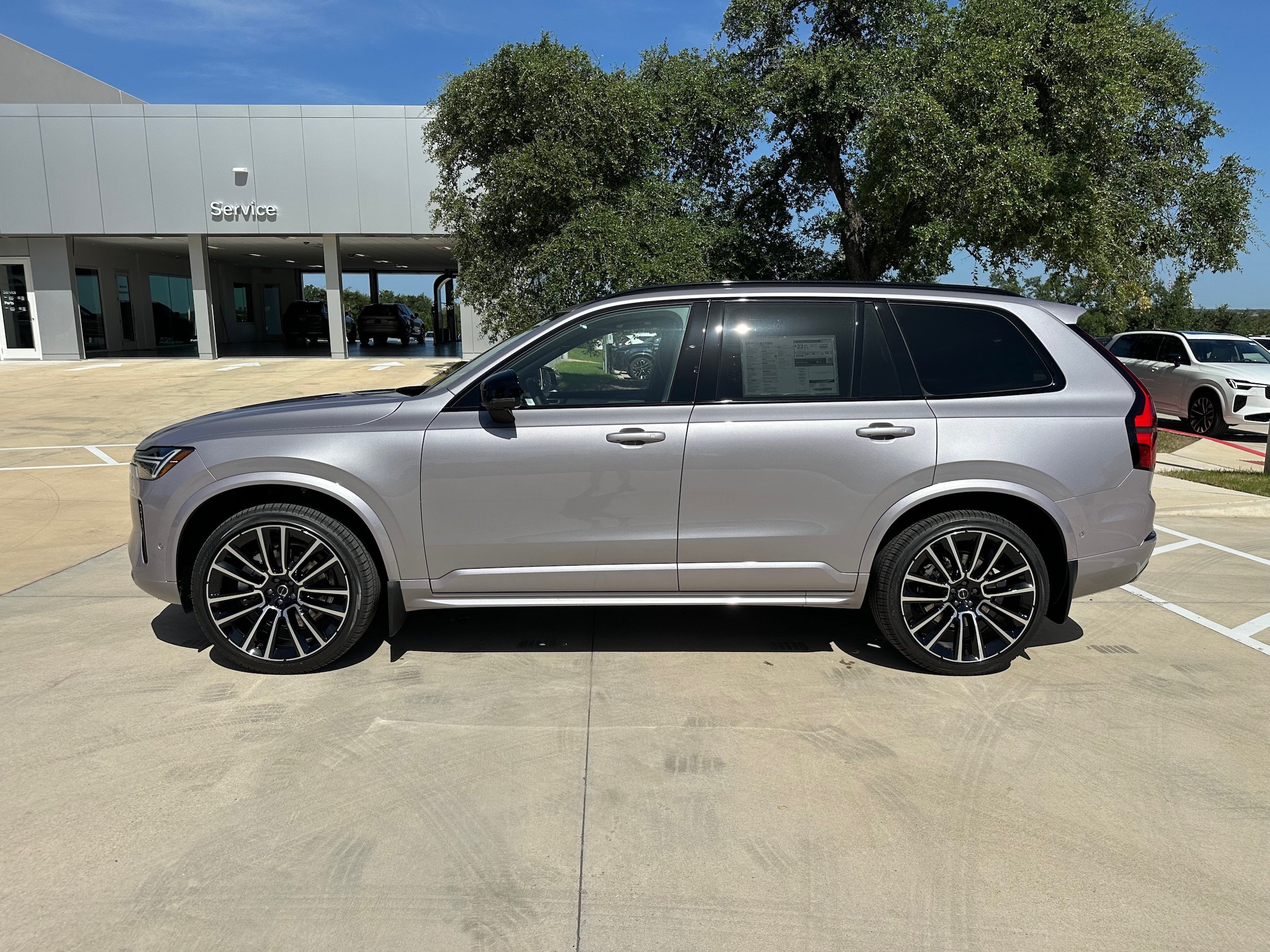 Used 2026 Volvo XC90 B6 Ultra w/ Protection Package Premier AWD/4WD image 3