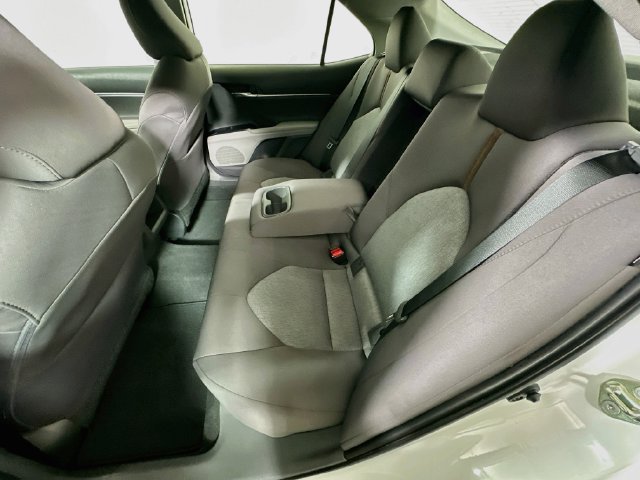 Used 2020 Toyota Camry LE w/ Convenience Package FWD image 21