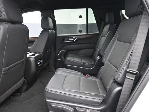 Used 2025 GMC Yukon Denali AWD/4WD image 20