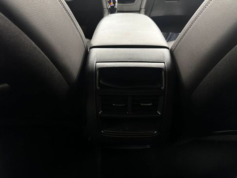 Used 2023 Cadillac XT5 Luxury image 31