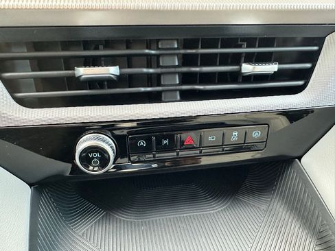 New 2025 Ford Explorer Active w/ Active Comfort Package image 18