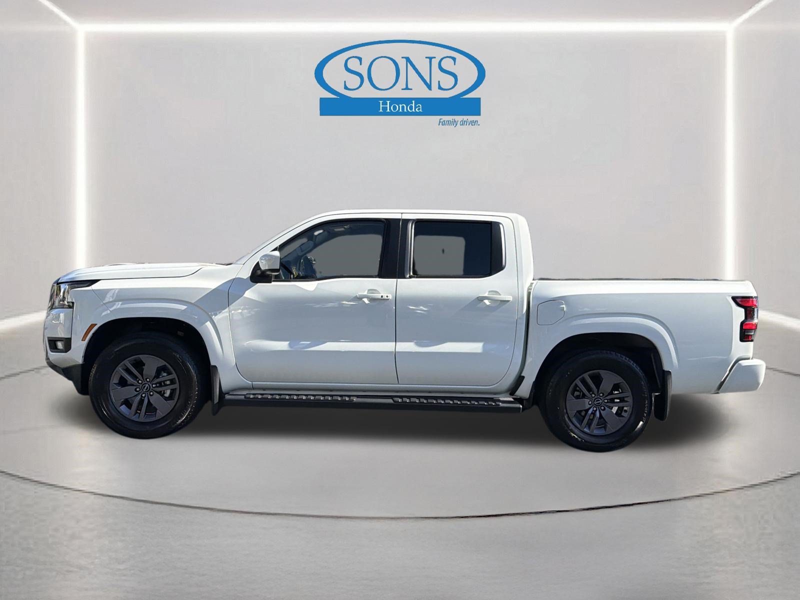 Used 2025 Nissan Frontier SV w/ SV Convenience Package RWD image 20