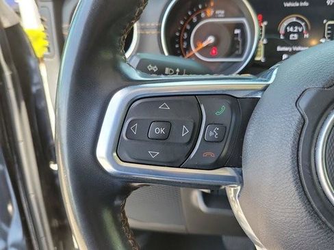 Used 2021 Jeep Gladiator Overland AWD/4WD image 25