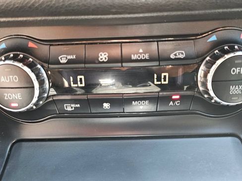 Used 2016 Mercedes-Benz GLA 250 image 37