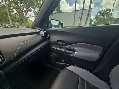 Used 2023 Nissan Kicks SR w/ SR Premium Package FWD image 30