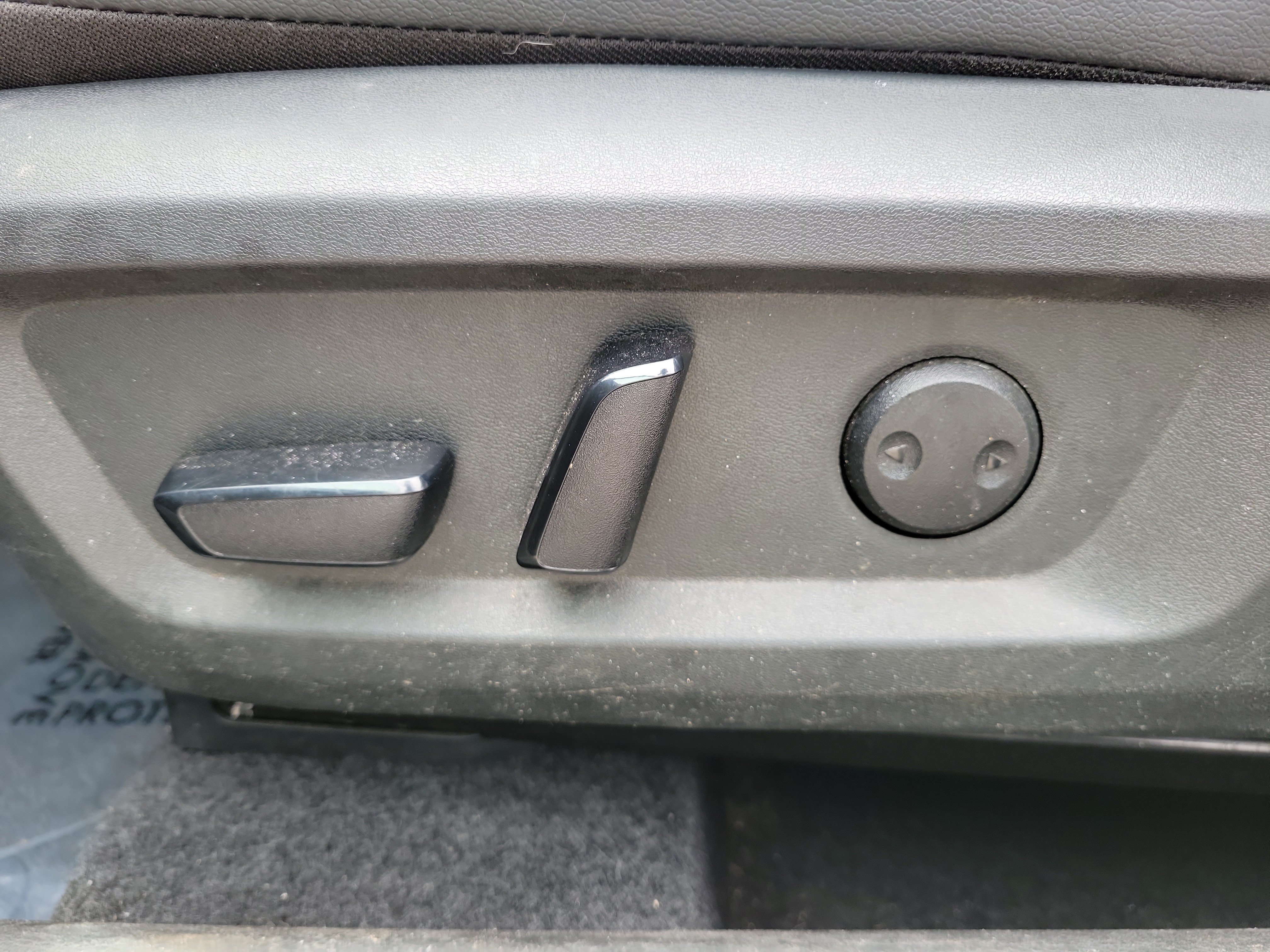 Certified 2025 Nissan Rogue SV AWD/4WD image 14