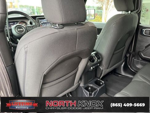 Used 2021 Jeep Wrangler Unlimited Sport image 16
