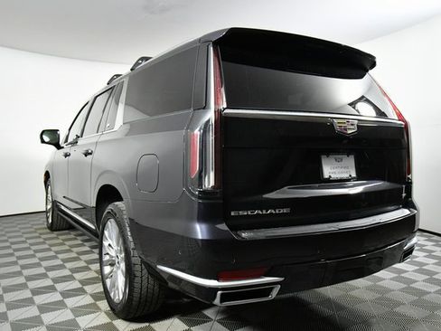 Certified 2022 Cadillac Escalade ESV Premium Luxury w/ Performance Package image 20