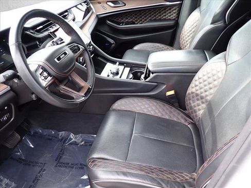 Used 2023 Jeep Grand Cherokee Summit w/ Advanced Protech Group IV AWD/4WD image 13