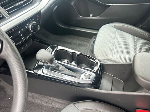 Used 2025 Chevrolet Trax LT image 42