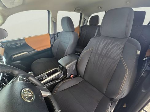 Used 2016 Toyota Tacoma SR5 RWD image 59