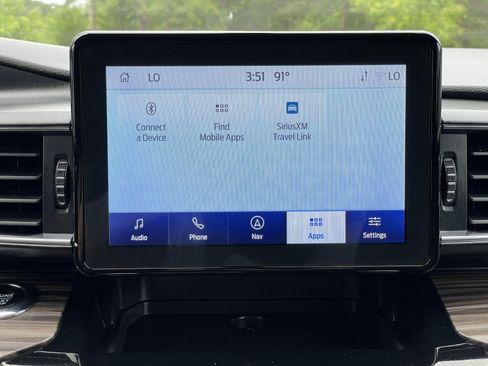 Used 2023 Ford Explorer Limited w/ Equipment Group 301A RWD image 23