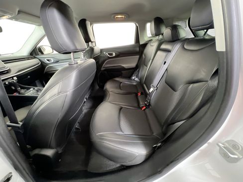 Used 2022 Jeep Compass Latitude AWD/4WD image 22