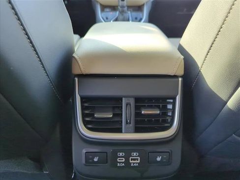 Used 2023 Subaru Outback Limited image 18