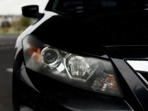 Used 2011 Honda Accord EX-L image 41