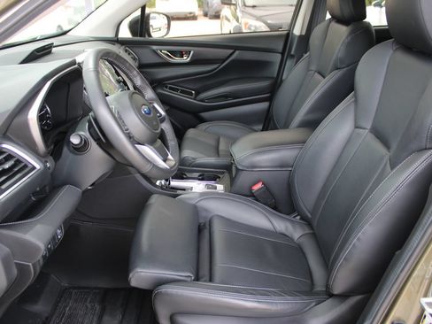 Used 2025 Subaru Ascent Limited AWD/4WD image 10