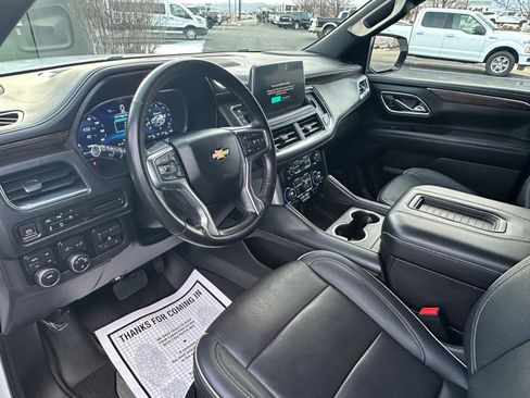 Used 2023 Chevrolet Suburban Premier w/ Max Trailering Package AWD/4WD image 12