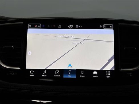 New 2026 Chrysler Pacifica Pinnacle w/ Trailer Tow Group image 10