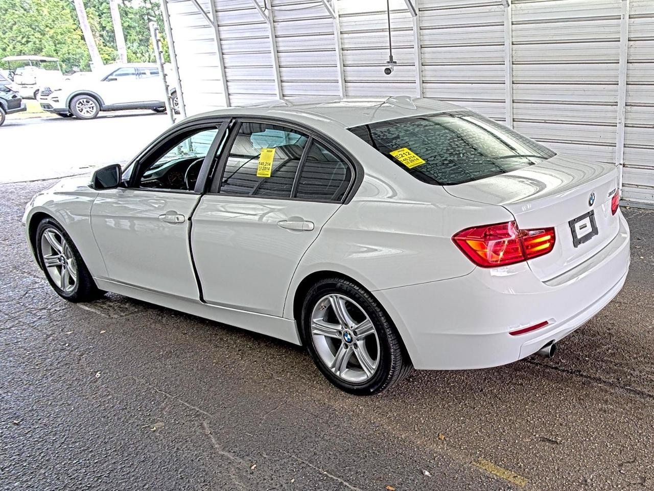 Used 2014 BMW 320i Sedan RWD image 5