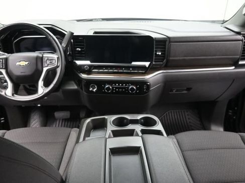 Used 2023 Chevrolet Silverado 1500 LT AWD/4WD image 10