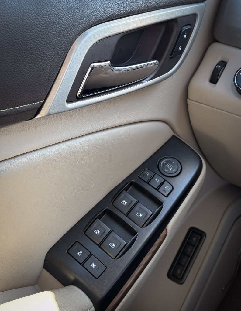 Used 2019 GMC Yukon Denali w/ Open Road Package AWD/4WD image 9