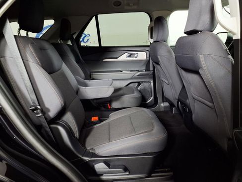 Used 2025 Ford Explorer Active image 11