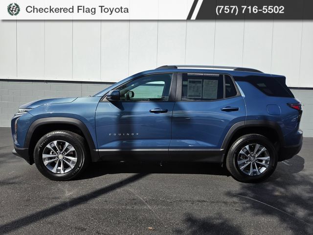 Used 2025 Chevrolet Equinox LT w/ Convenience Package II FWD image 2