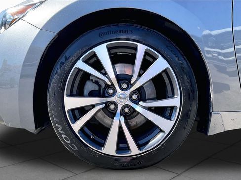 Used 2017 Nissan Maxima 3.5 SL FWD image 11
