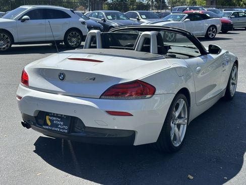 Used 2016 BMW Z4 sDrive28i RWD image 9