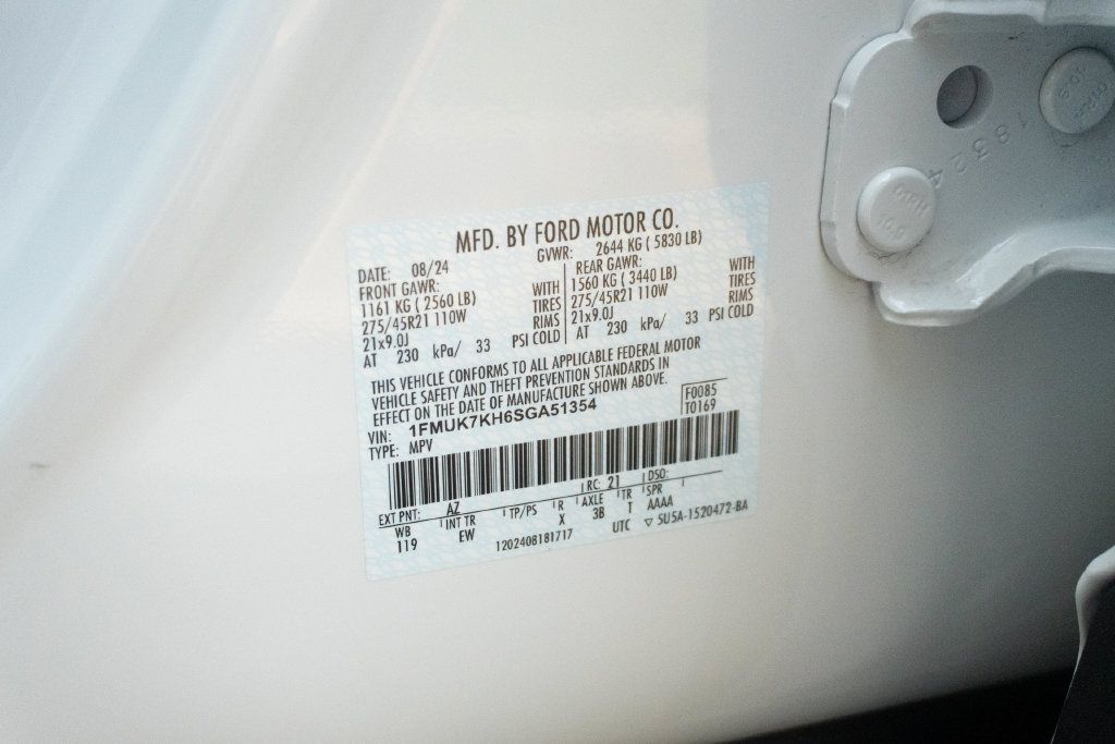 Used 2025 Ford Explorer ST-Line w/ Premium Package RWD image 35