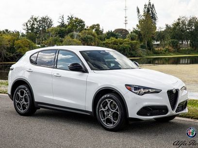 New 2025 Alfa Romeo Stelvio Sprint w/ Convenience Package