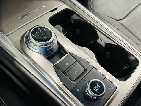 Used 2020 Ford Explorer Limited w/ Class III Trailer Tow Package image 15