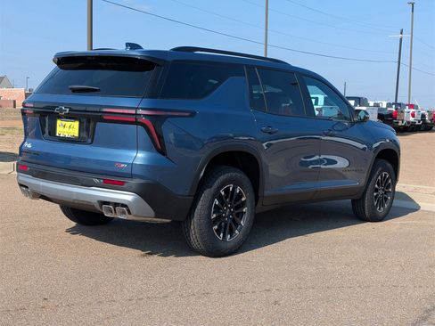 New 2026 Chevrolet Traverse Z71 w/ Enhanced Driving Package image 4