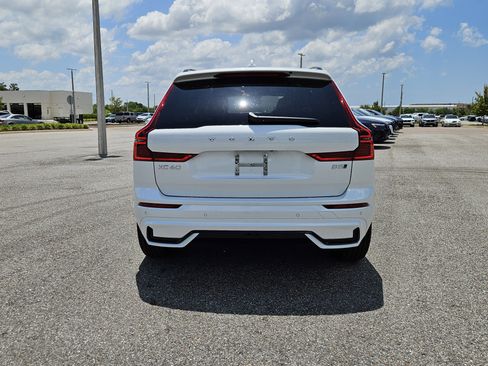 New 2026 Volvo XC60 B5 Core w/ Protection Package image 6