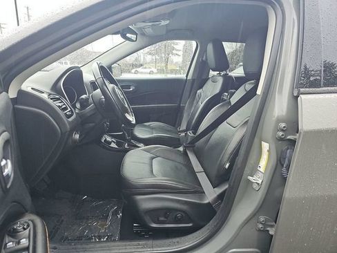 Used 2021 Jeep Compass Limited AWD/4WD image 9