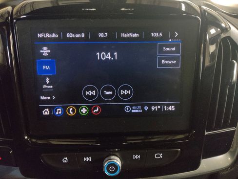 Used 2023 Chevrolet Traverse LT AWD/4WD image 25