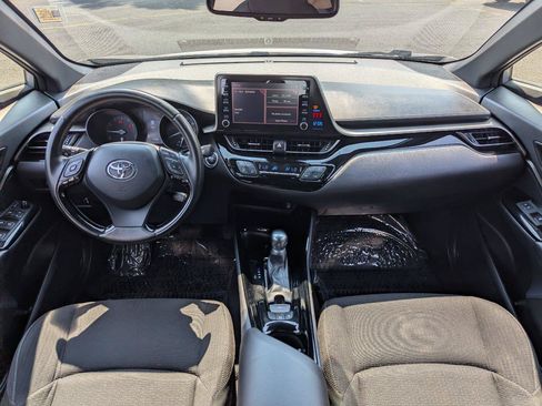 Used 2019 Toyota C-HR XLE FWD image 22