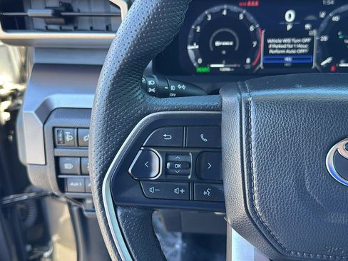 Used 2025 Toyota Tacoma TRD Off-Road w/ TRD Off Road Upgrade Package image 16