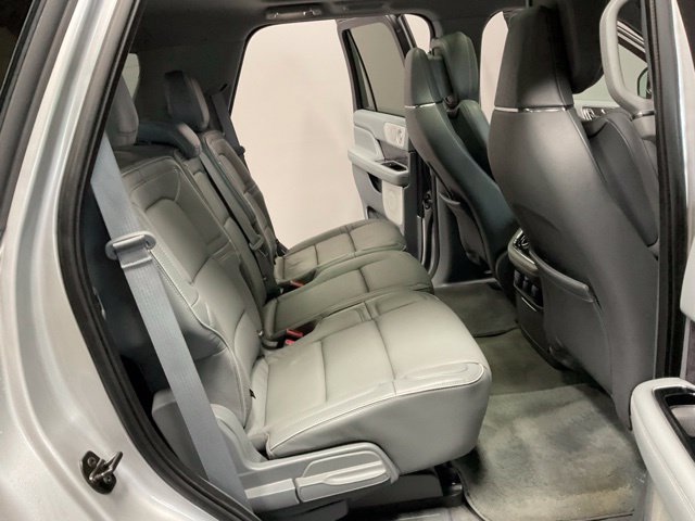 Used 2019 Lincoln Navigator Reserve AWD/4WD image 29