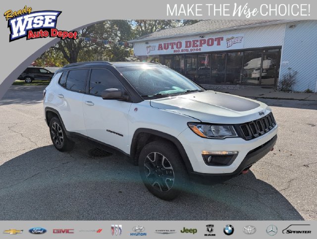 Used 2019 Jeep Compass Trailhawk AWD/4WD image 1