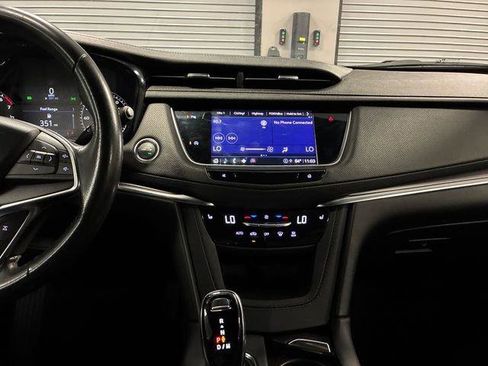 Used 2023 Cadillac XT5 Luxury FWD image 18