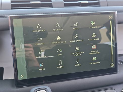 New 2025 Land Rover Defender 130 S image 22